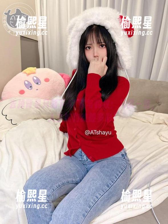 去掉背景只剩下AT鲨与豹纹：只需一瞥，人生如豹纹般多彩！