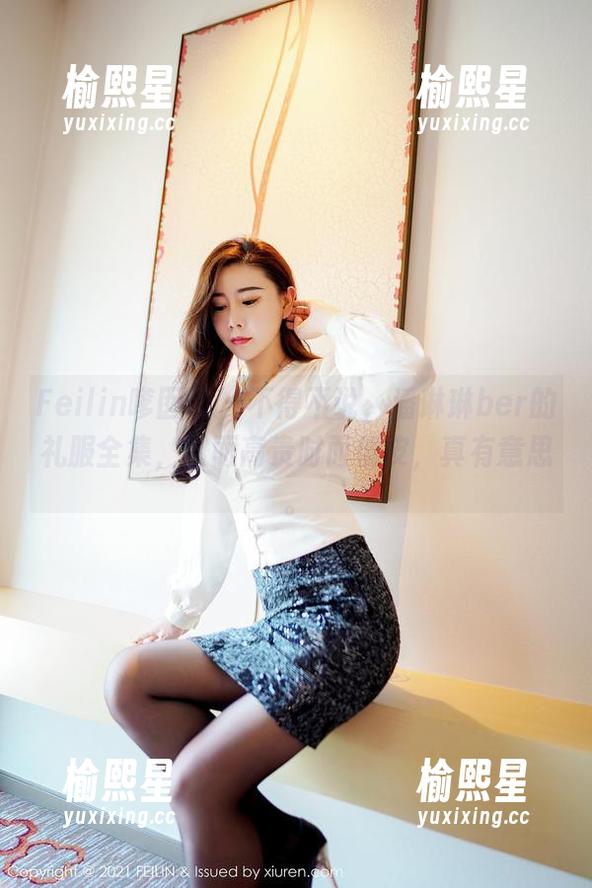 Feilin嗲囡囡 - 不得不说，潘琳琳ber的礼服全集，时而高贵时而俏皮，真有意思。