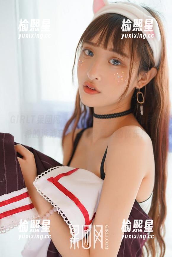GIRLT果团网 - 摆脱夏季燥热，来看周妍希的泳池套图，浑身是水的快乐！