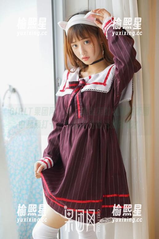 GIRLT果团网 - 看，黄歆苑的礼服在原图中频频打卡，作品即是时光的印记？