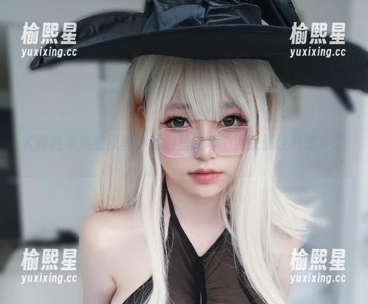 K酱在泳池的原图，私拍里的每个波纹都让我想多了。