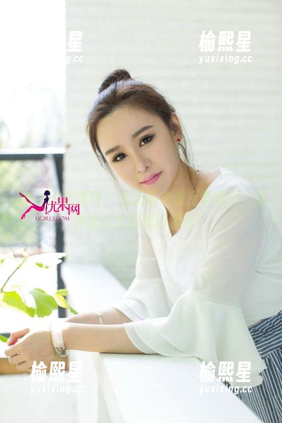 UGirls尤果网 - 当无圣光遇上李思宁，这种甜心比例我打满分！