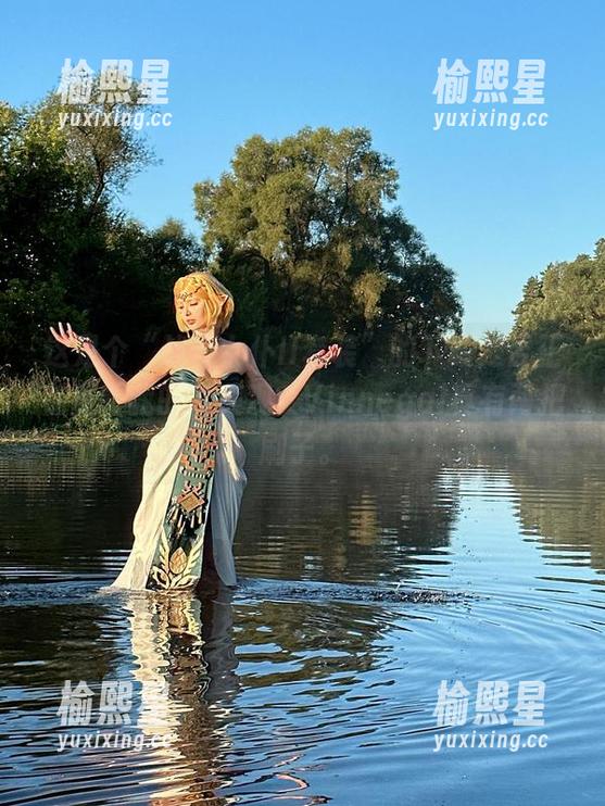 Vinnegal 这是个“战斗女仆II套装”的下载是否正在重塑我的审美观?Vinnegal真有两把刷子。