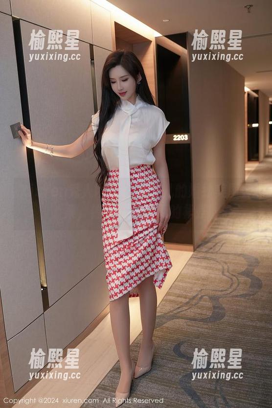 Xiuren秀人网-小果冻儿 Xiuren秀人网 - 小果冻儿的婚纱美图合集,像梦一样飘着的裙摆