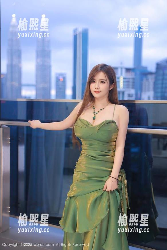 Xiuren秀人网-尹甜甜 Xiuren秀人网 - 奶牛写真集:尹甜甜想告诉你,别再小看牛的美丽姿态,太绝了!