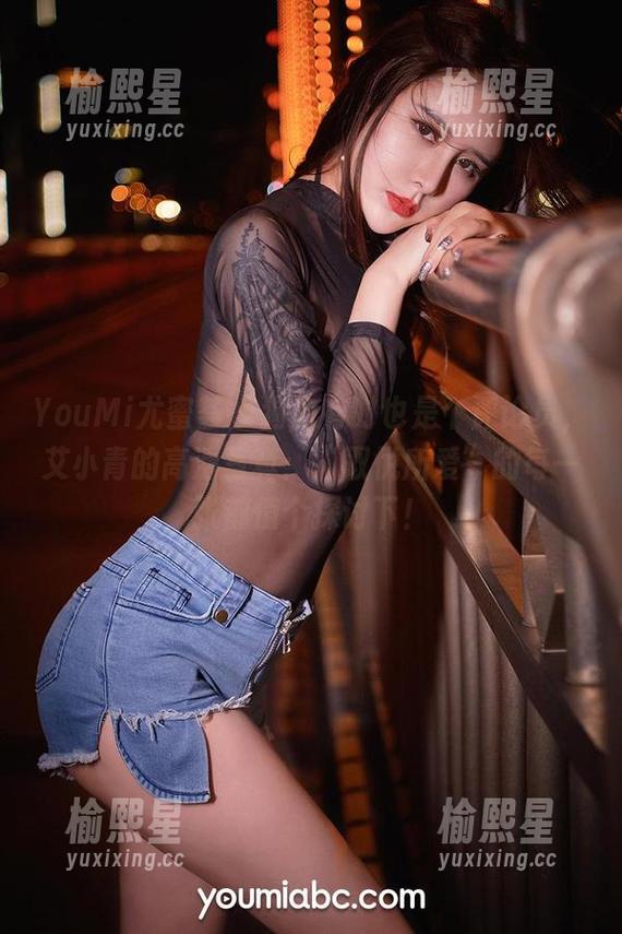 YouMi尤蜜荟 - 狗狗有时也是个评论员，艾小青的高清写真：“取悦所爱”的每一张都值个探讨下！
