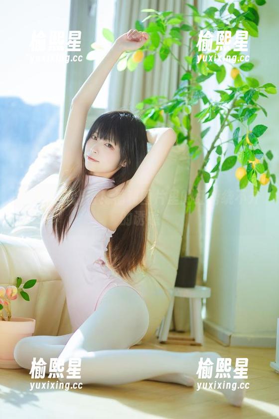 三无人型出击！福利图片里的红裙绕不开的诱惑