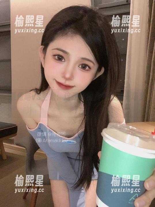 倦倦喵vs空姐：这是张图片，还是一场梦？
