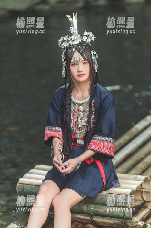 “兔子Zzz不吃胡萝卜”的空姐写真集，原来每一幅都透露着非凡的气质嘛，让人想念！