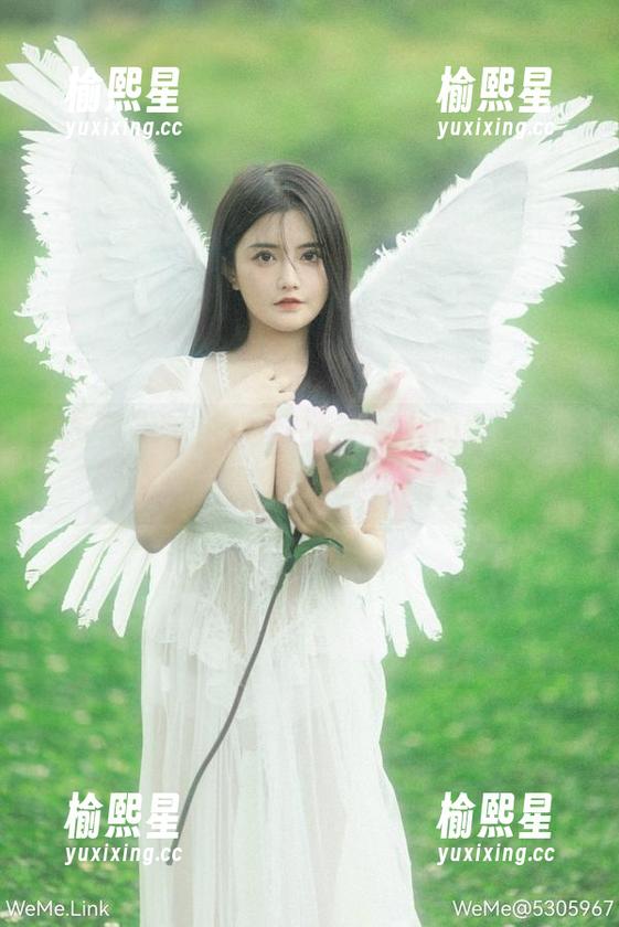 微密圈 - 图包一打开，古阿扎的短裙竟然藏着“小奇遇”！