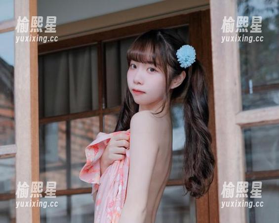 可可小白兔 不光是学姐,更是可可小白兔,带来免费套图让你犯二!