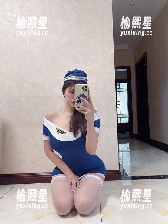 奶宝妹纸 微密圈 - 深夜游泳池里的奶宝妹纸,最新照片让人忍不住想跳进去!