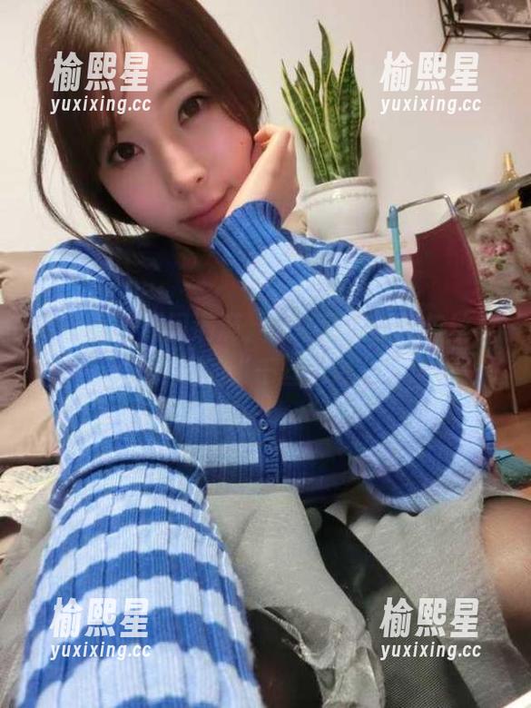 微密圈 - 疑问满满，小芯酱的原图与丝袜之间的“千丝万缕”