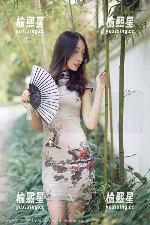 尤蜜荟 - 妲己toxic的夏天原图：更新！我真不知道她是怎么做到的，尤其是这角度。