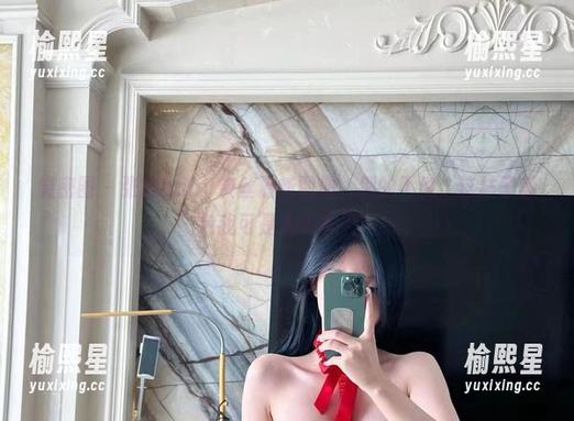 微密圈 - 张鑫baby灰丝最新图册，别的不说，这袜子颜色我可是看了半天！