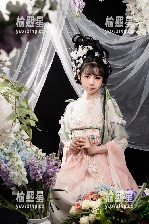 爆机少女喵小吉 爆机少女喵小吉万圣节全集:谁说万圣节一定要恐怖?这明明是个嗨翻全场的聚会!