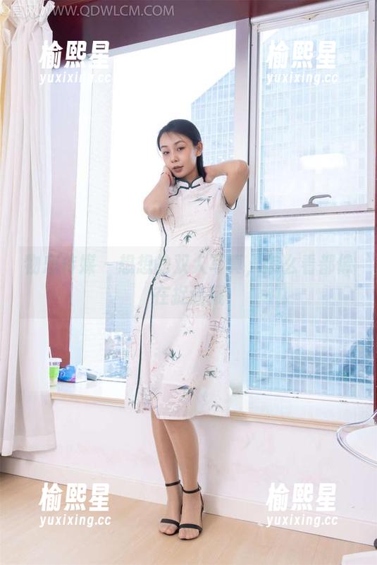 物恋传媒 - 想想的双人写真，怎么看都像在捉迷藏