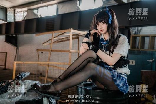 白莉爱吃巧克力专区：安琪拉美照，资源随便拿，蹭个免费就行！