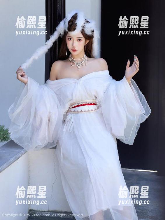 秀人网-林杉杉 秀人网 - 这套林杉杉的装扮真特立独行,图库里一搜就能下载到!