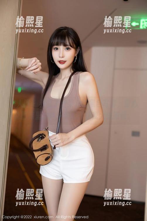 秀人网 - 看到了糖果儿的黑色写真，良心说图库里的这一波操作让我大跌眼镜。