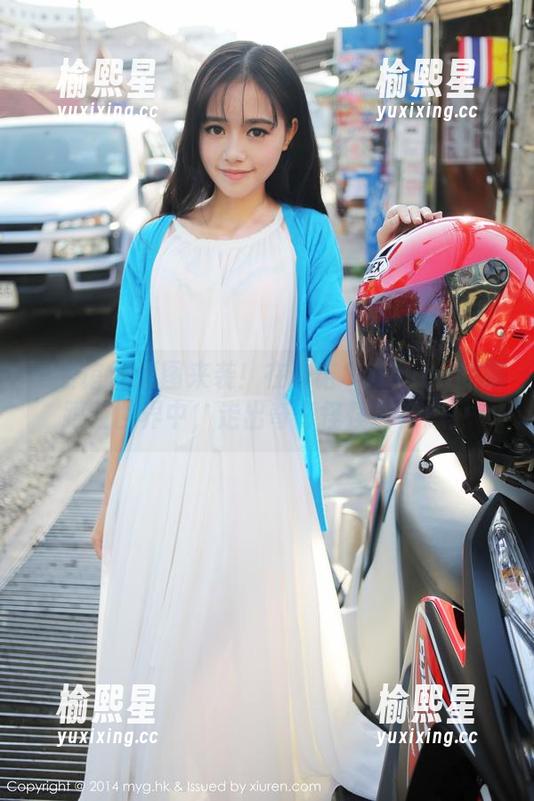 美媛馆-许诺Sabrina 美媛馆 - 原图来袭!在许诺Sabrina的高跟鞋世界中,走出奇奇怪怪的姿态!