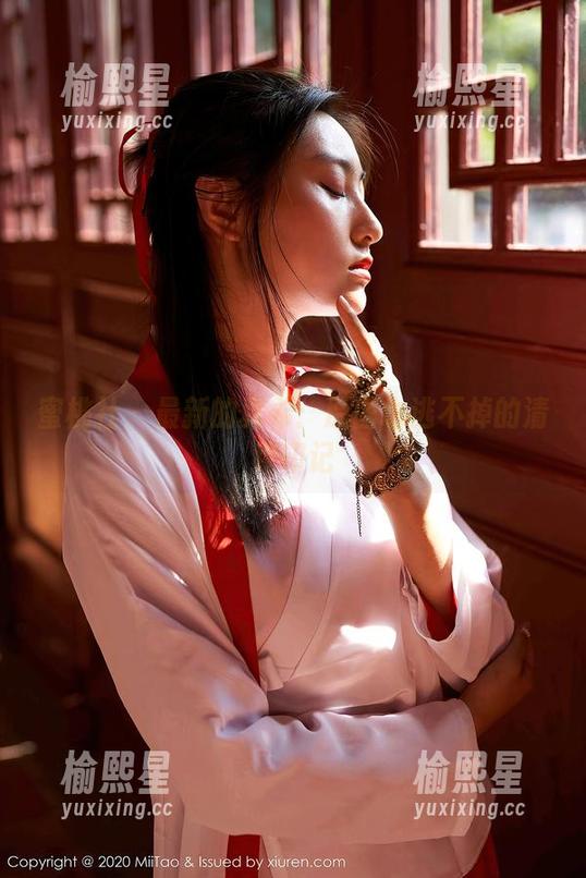 蜜桃社 - 最新的真希：原图也逃不掉的清纯印记