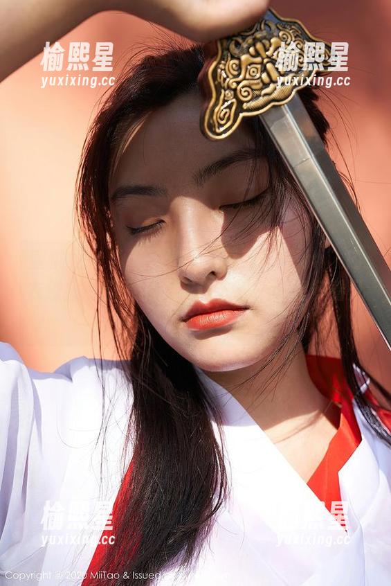 蜜桃社 - 当无圣光与“萌美Moemi”内衣碰撞，创意的火花让人忍不住想多看几遍。
