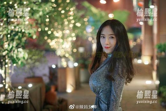 微密圈 - 白丝图包：辣妈女神在日常里的小倔强