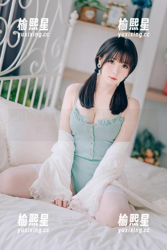在线开启霜月shimo英梨梨睡衣的美图探险，绝对有新发现等着你！