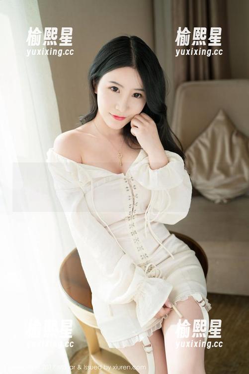 魅妍社 - 在丽Yovi的图库里，制服穿得优雅得让人惊掉下巴，全是高清细节！