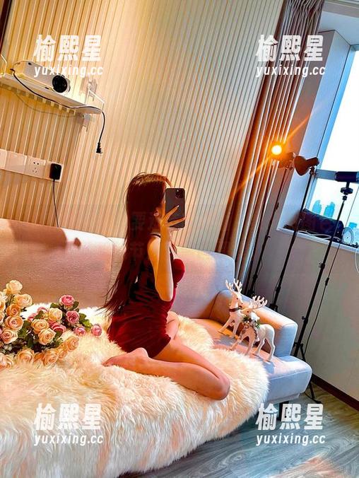 微密圈 - 不需要过节的理由，黎允熙图包里的节日资源嘿嘿嘿。
